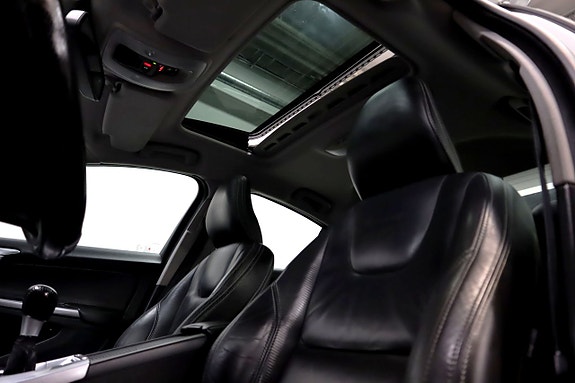 Volvo S60 14 of 19