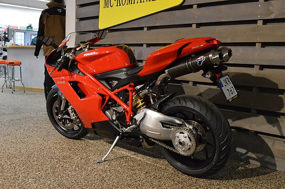 Ducati 848 / Endast 1475 mil / Superskick 5 of 12