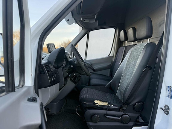 Mercedes-Benz Sprinter 311 13 of 18
