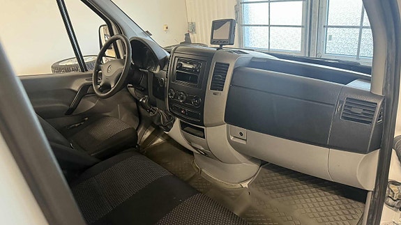 Mercedes-Benz Sprinter 311 14 of 18