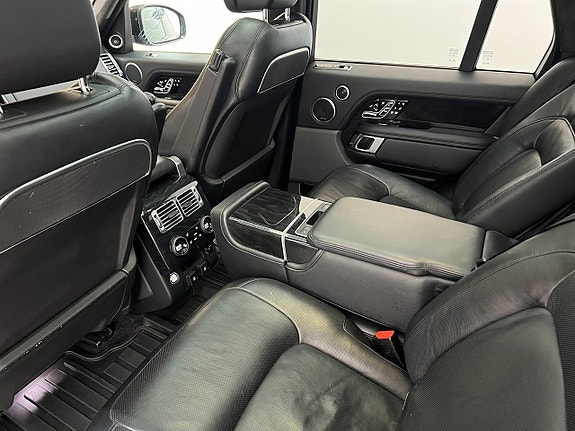 Land Rover Range Rover 19 of 21