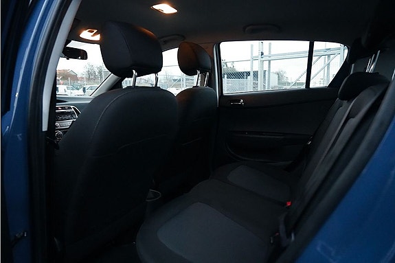 Hyundai i20 4 of 5