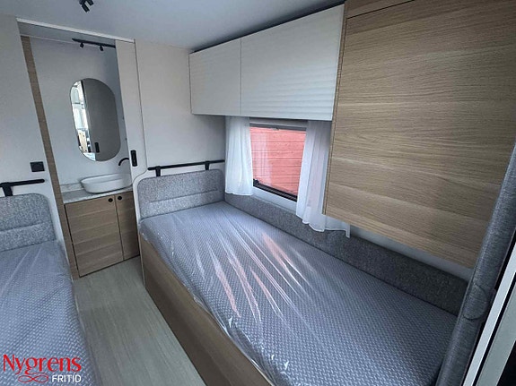 Adria ADORA 572 UT 13 of 19