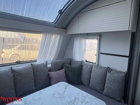 Adria ADORA 572 UT 4 of 19