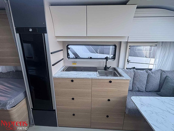Adria ADORA 572 UT 8 of 19