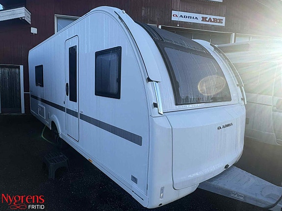 Adria ADORA 572 UT 2 of 19
