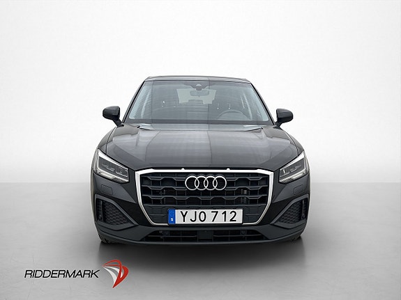 Audi Q2 2 of 5