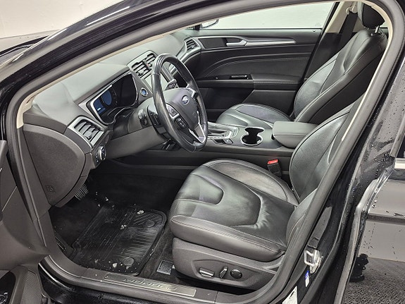 Ford Mondeo 2 of 5