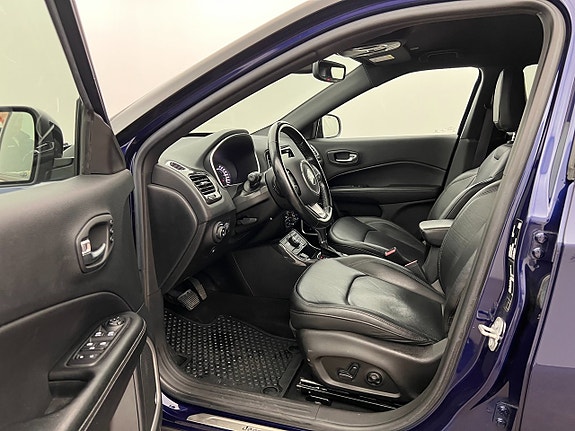 Jeep Compass 14 of 27