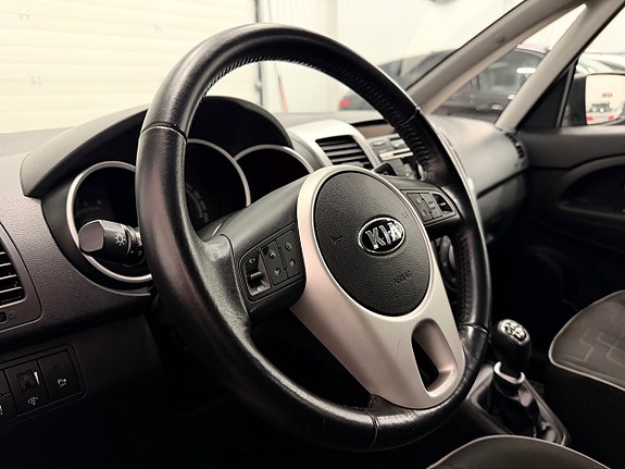 Kia Venga 17 of 22