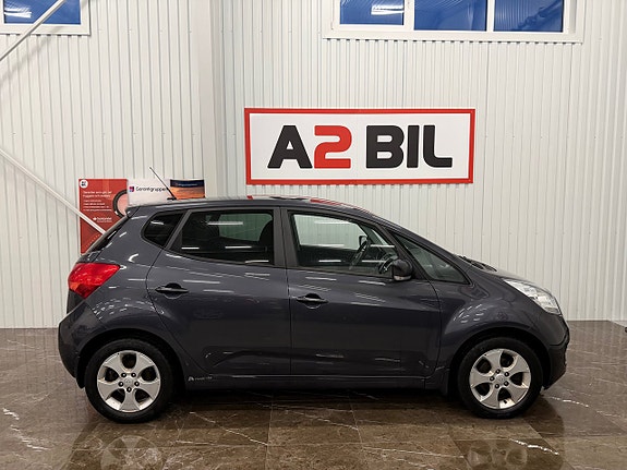 Kia Venga 3 of 22