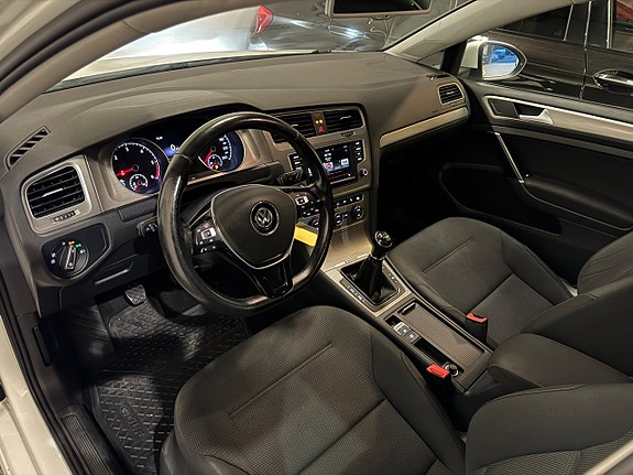 Volkswagen Golf-Serie 12 of 27