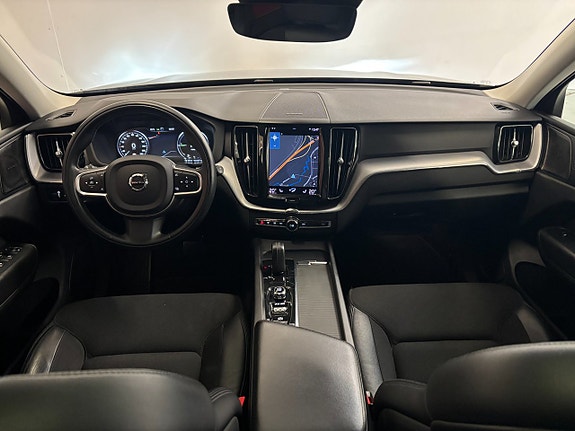 Volvo XC60 11 of 27