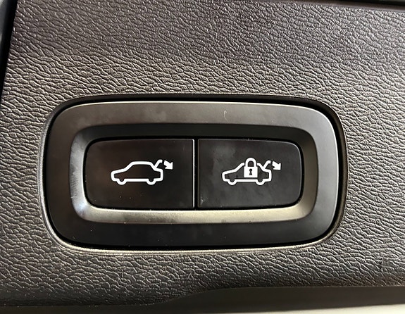 Volvo XC60 26 of 27