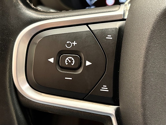 Volvo XC60 21 of 27