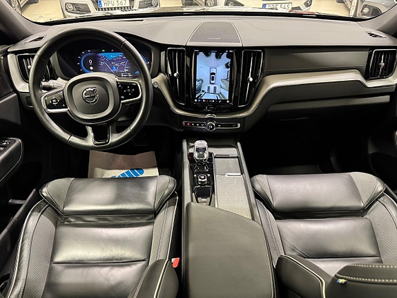 Volvo XC60 4 of 5