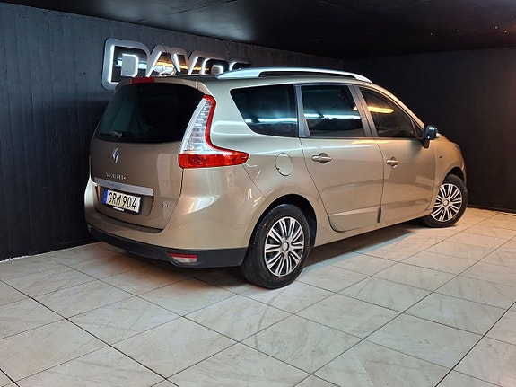Renault Grand Scenic III 5 of 5