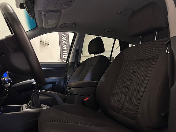 Hyundai Santa Fe 17 of 26