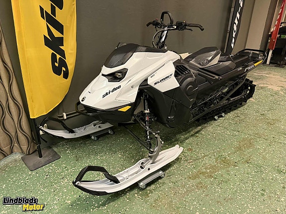 Ski-doo Summit