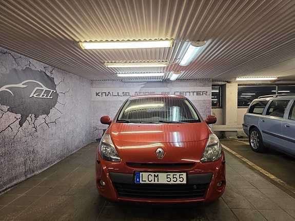 Renault Clio 2 of 5