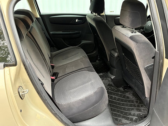 Citroen C4 11 of 15