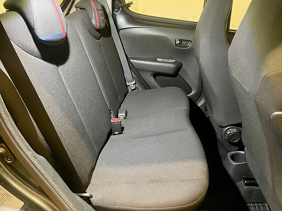 Peugeot 108 13 of 16