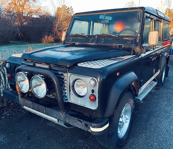 Land Rover Defender 110