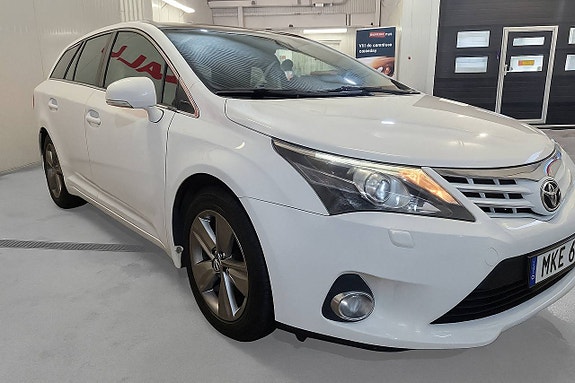 Toyota Avensis 3 of 5