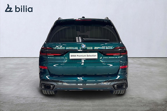 BMW X7 4 of 5