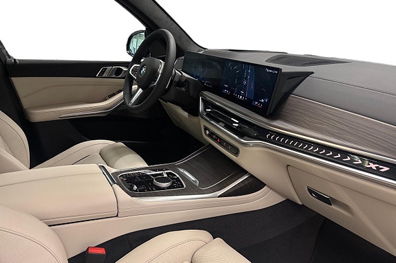 BMW X7 6 of 21