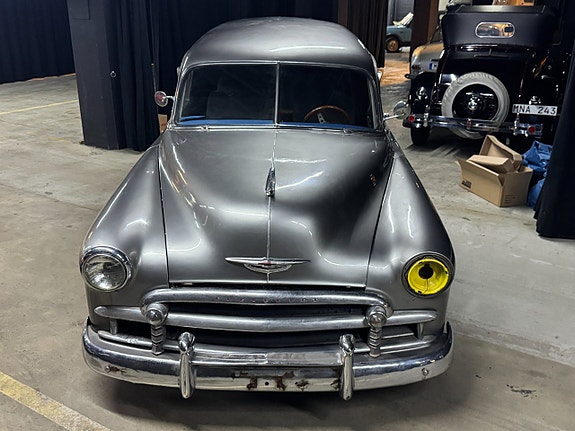Chevrolet Panel Truck 3 of 5