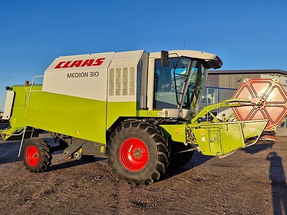 CLAAS Medion 310 C450
