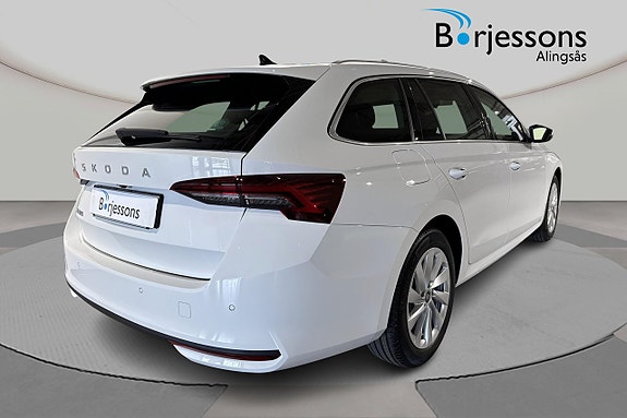 Skoda Octavia 3 of 5