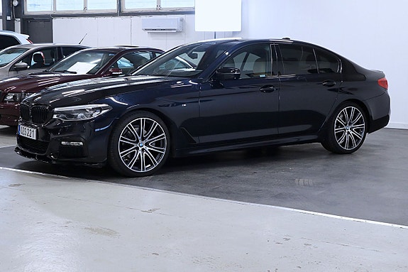 BMW 520 2 of 5