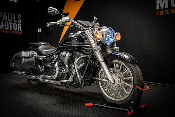 Yamaha XV1900A Midnight Star 2 of 5