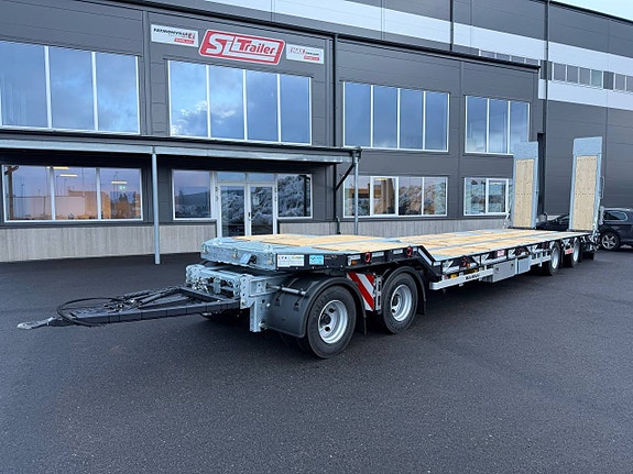 12m Maskinsläp 38t 4-axlat, p-light hydr. ramper , Omg. Lev.