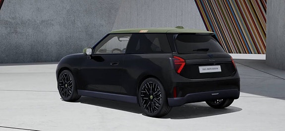MINI Cooper SE 4 of 13