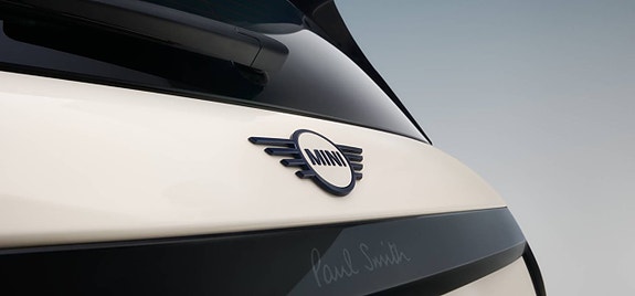 MINI Cooper SE 12 of 13