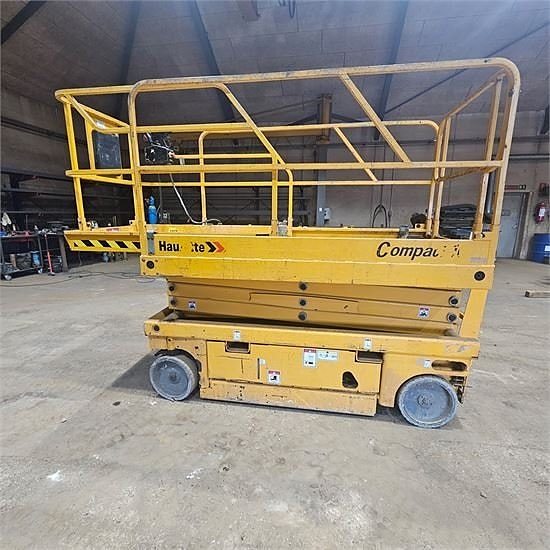 Haulotte Ciseaux Compact 10 - 10 m 2 of 22