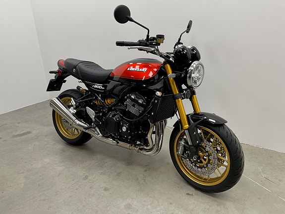 Kawasaki Z900 RS 3 of 9