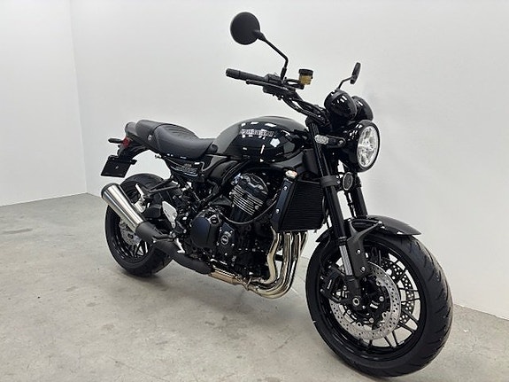 Kawasaki Z900 RS Black Ball Edition NYHET 2026 Passa på att förboka inför sommaren 2 of 8