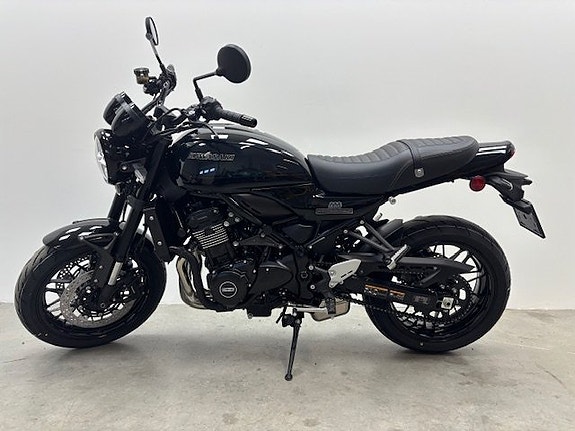 Kawasaki Z900 RS Black Ball Edition NYHET 2026 Passa på att förboka inför sommaren 7 of 8