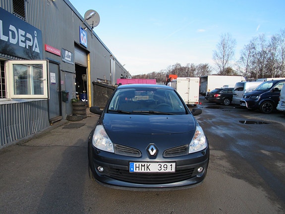 Renault Clio 3 of 5