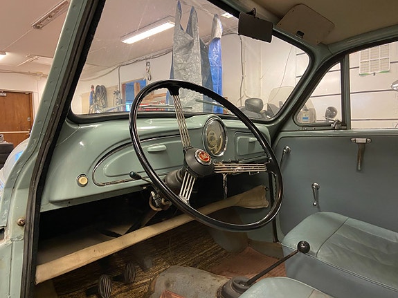 Morris Minor 7 of 25