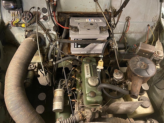 Morris Minor 11 of 25