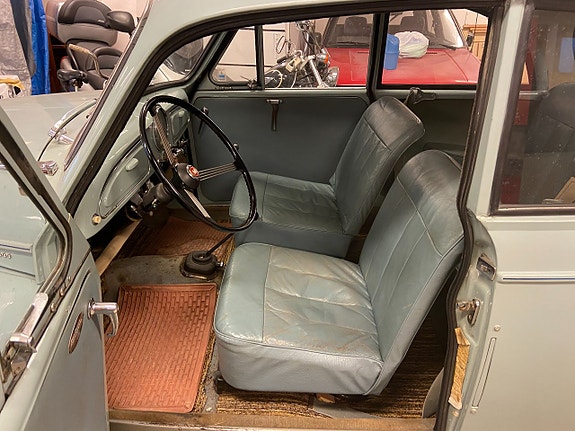 Morris Minor 6 of 25