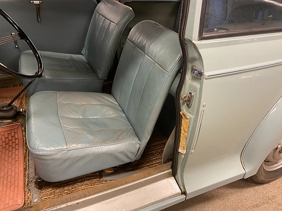 Morris Minor 10 of 25