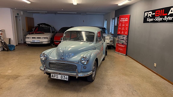Morris Minor 2 of 25