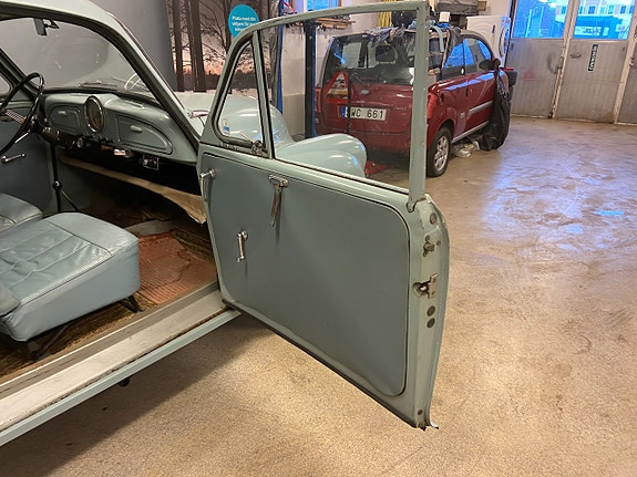 Morris Minor 16 of 25