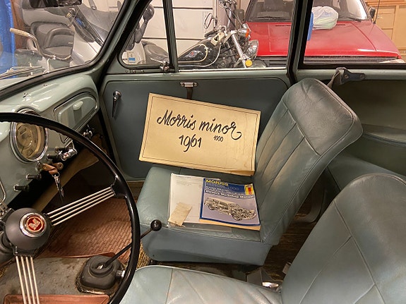 Morris Minor 21 of 25